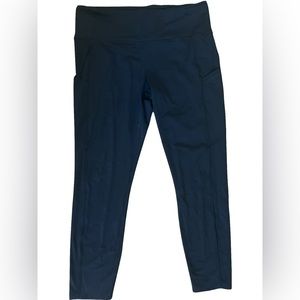 Lululemon fast and free cropped pants in Navy